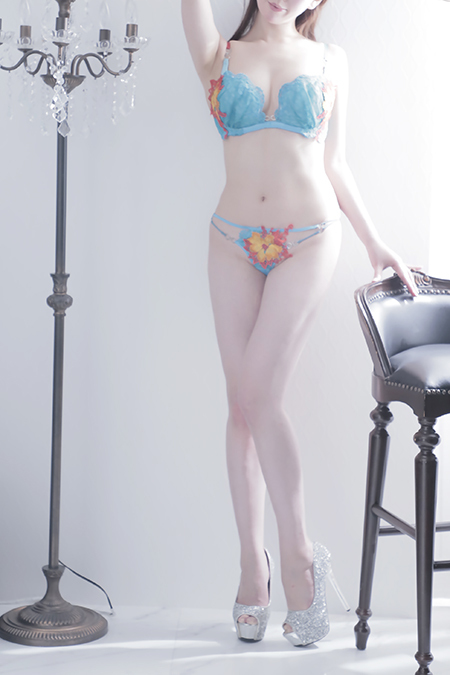 堀北ゆりあ(23)
