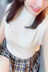 相良みやび(24)
