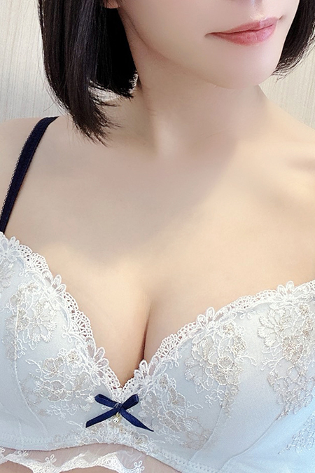 瀬川ゆみ(27)
