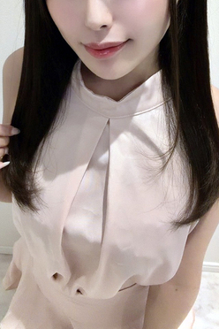 星奈りんか(23)／25(水)初出勤